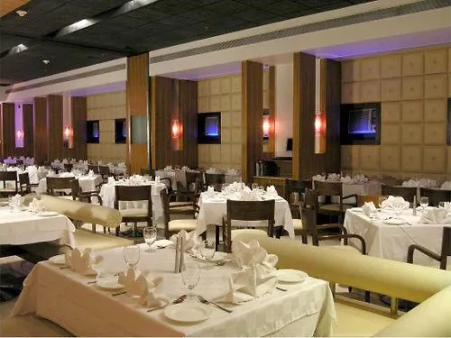 Hotel Wyndham Garden 4*