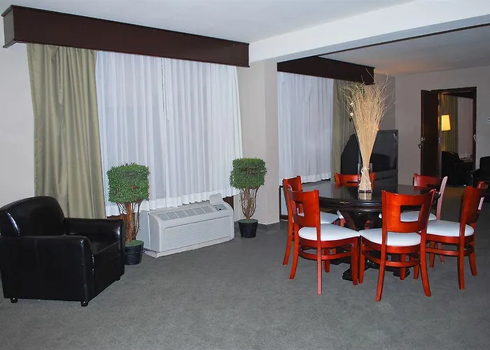 Wyndham Garden 4*