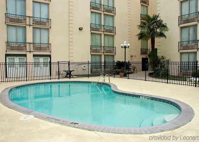 Hotel Wyndham Garden 4*